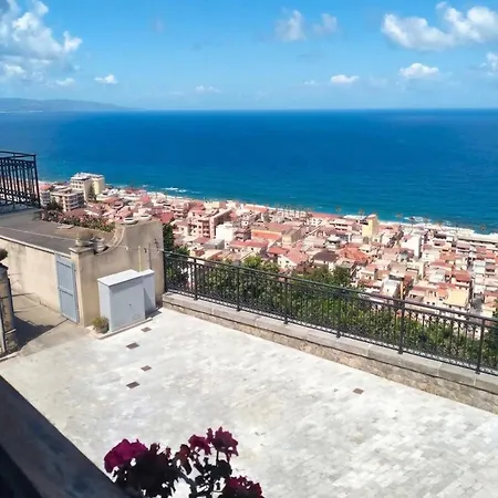 Casa Cucchiara * Bagnara Calabra